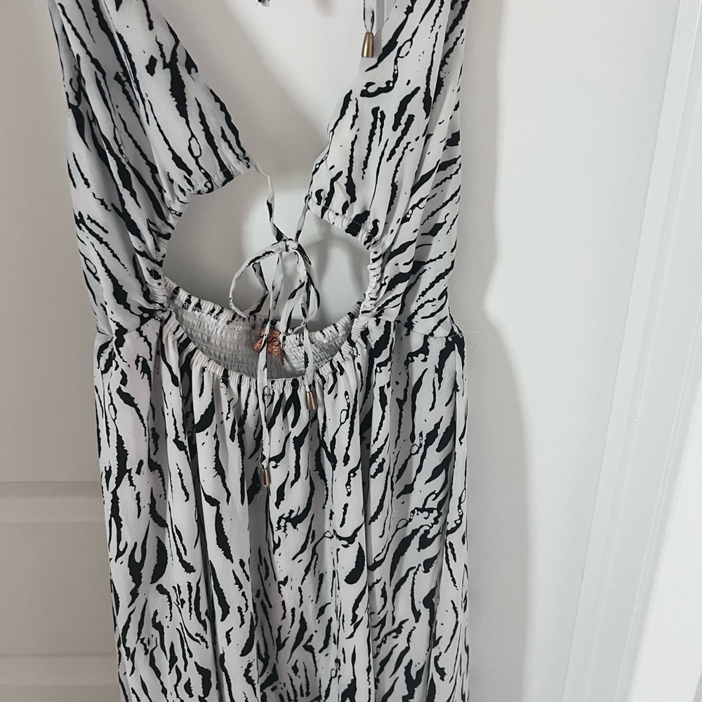 Zebra Print Maxi Cutout Halter Dress Size Medium - Picture 12 of 16